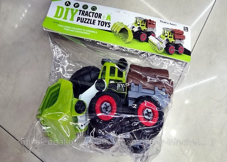 Игрушка трактор с грузом