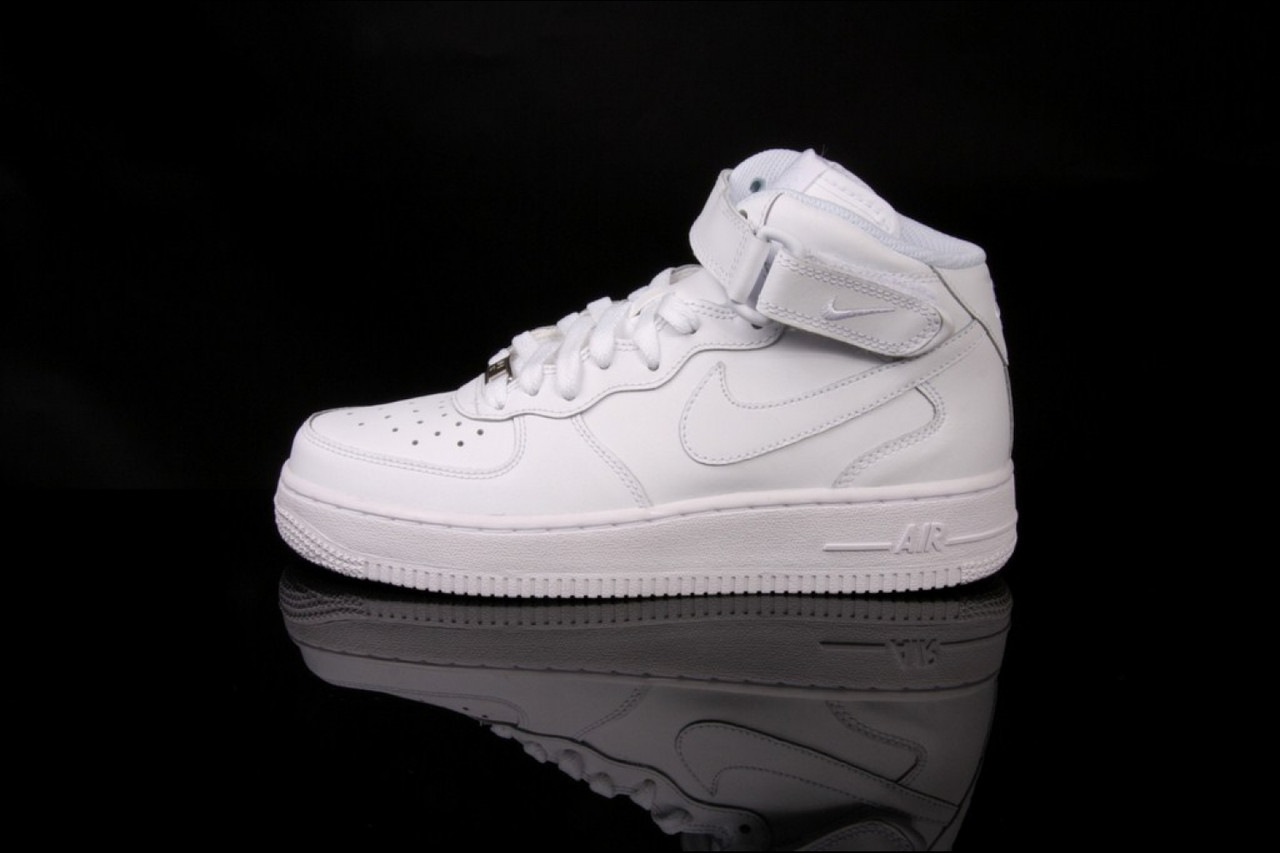 Белые найки. Nike Air Force 1 подростковые. Nike Air Force n 34. Nike Air Force History. Яркие подростковые кроссовки найк Air Force зимние.