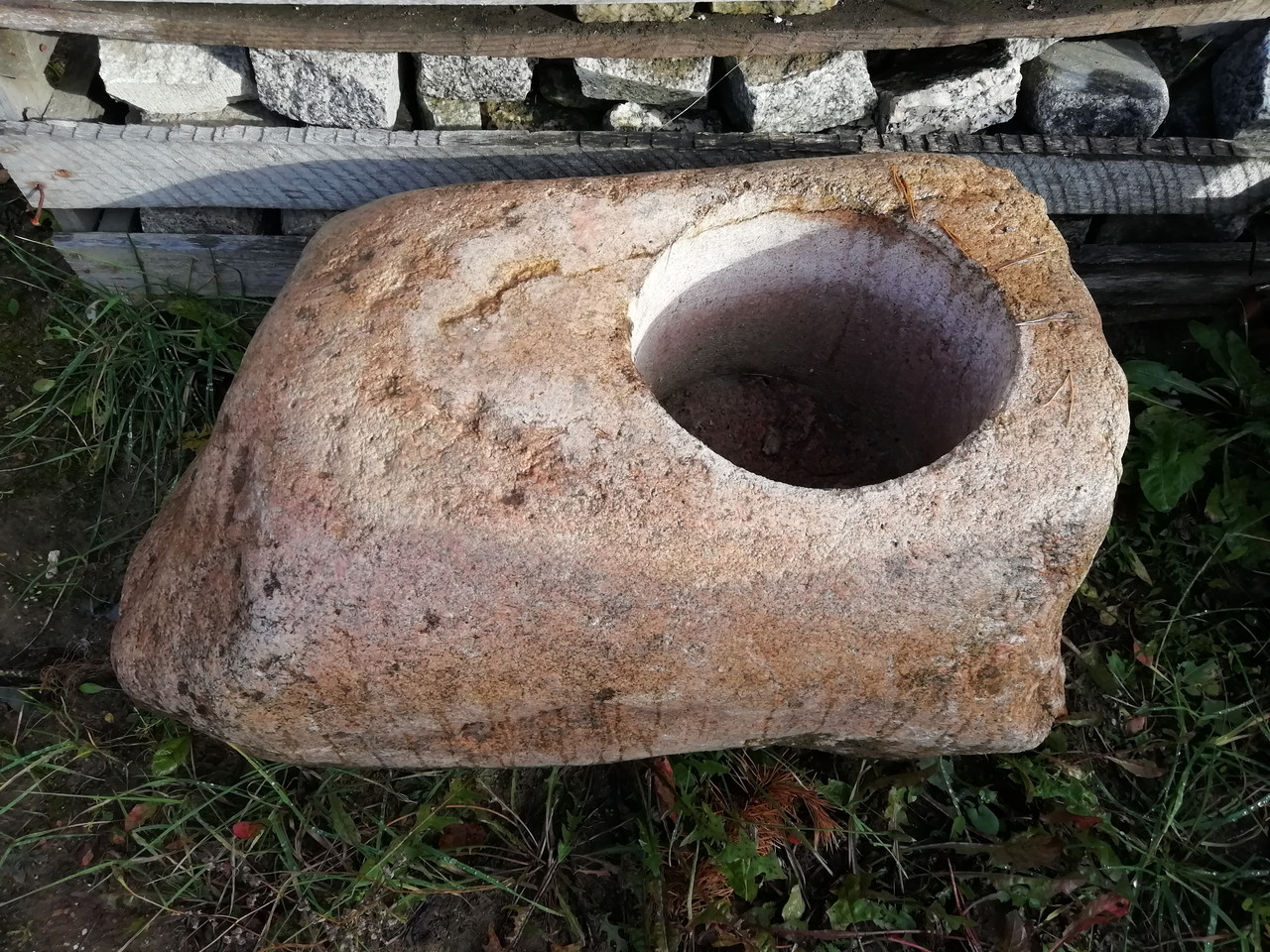 Цветник, клумба садовая