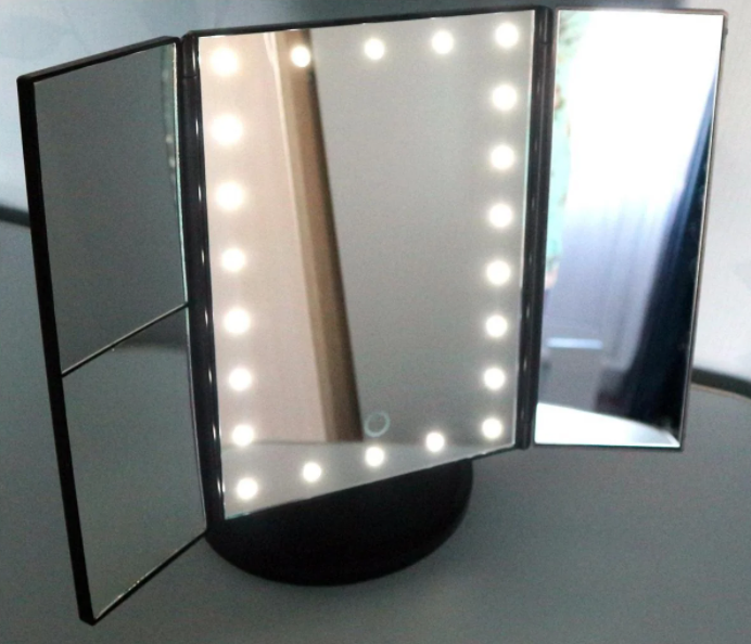 Косметическое зеркало для макияжа с подсветкой LED Magik, тройное, складное ЧЕРНОЕ - фото 4 - id-p136897395