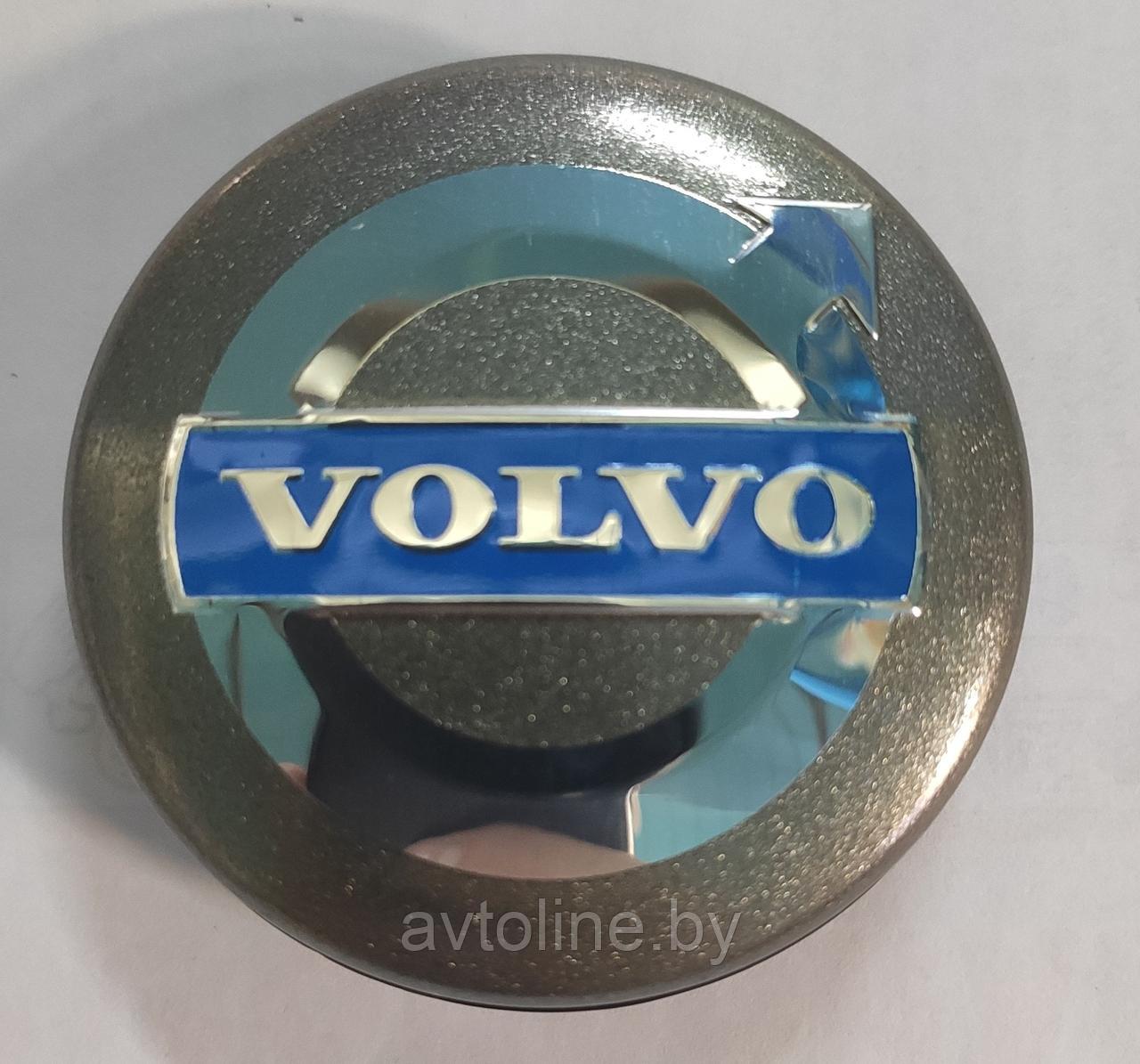 Заглушка литого диска VOLVO 64/61мм графит с синим 3546923GR