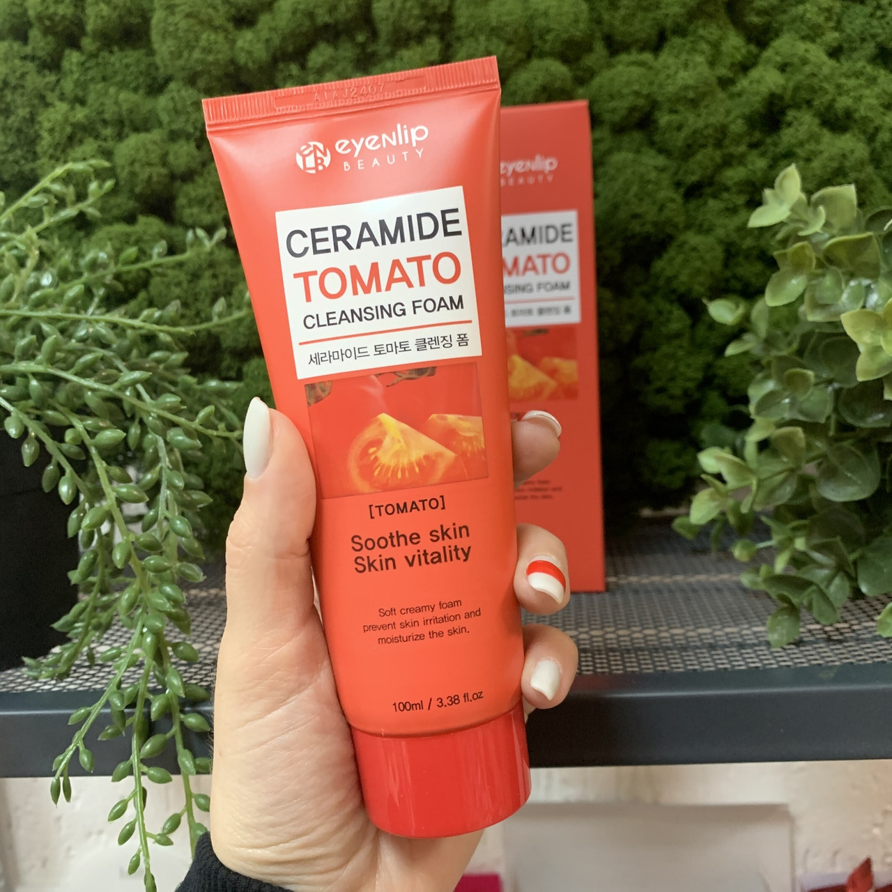 Очищающая пенка с керамидами и экстрактом томата EYENLIP Ceramide Tomato Cleansing Foam - фото 2 - id-p137020039
