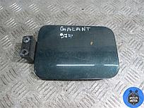 Лючок топливного бака MITSUBISHI GALANT (1996-2004) 2.0 i 4G63 (SOHC 16V) - 133 Лс 1999 г.