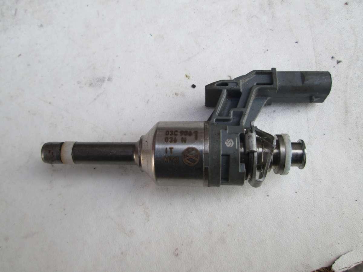 Форсунка 03C906036M Volkswagen Golf 6, Фольксваген Гольф 6 2008-2014 гг.в.