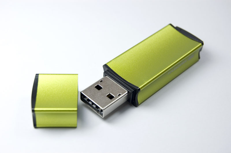 Флеш накопитель USB 2.0 Goodram Edge UEG2, металл, светло-зеленый, 128Gb - фото 1 - id-p137293539