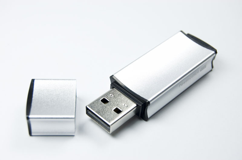 Флеш накопитель USB 2.0 Goodram Edge UEG2, металл, серебристый, 128Gb - фото 1 - id-p137293544