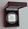 Футляр для одной монеты в капсулей Ø 56.10 mm деревянный с белым ложементом, фото 7