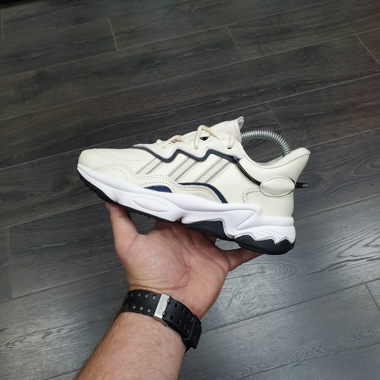 Кроссовки Adidas Ozweego Beige White