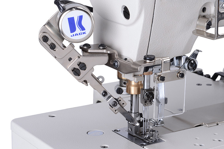 Промышленная швейная машина Jack W4-UT-01GB (5,6 мм) - фото 2 - id-p137703758