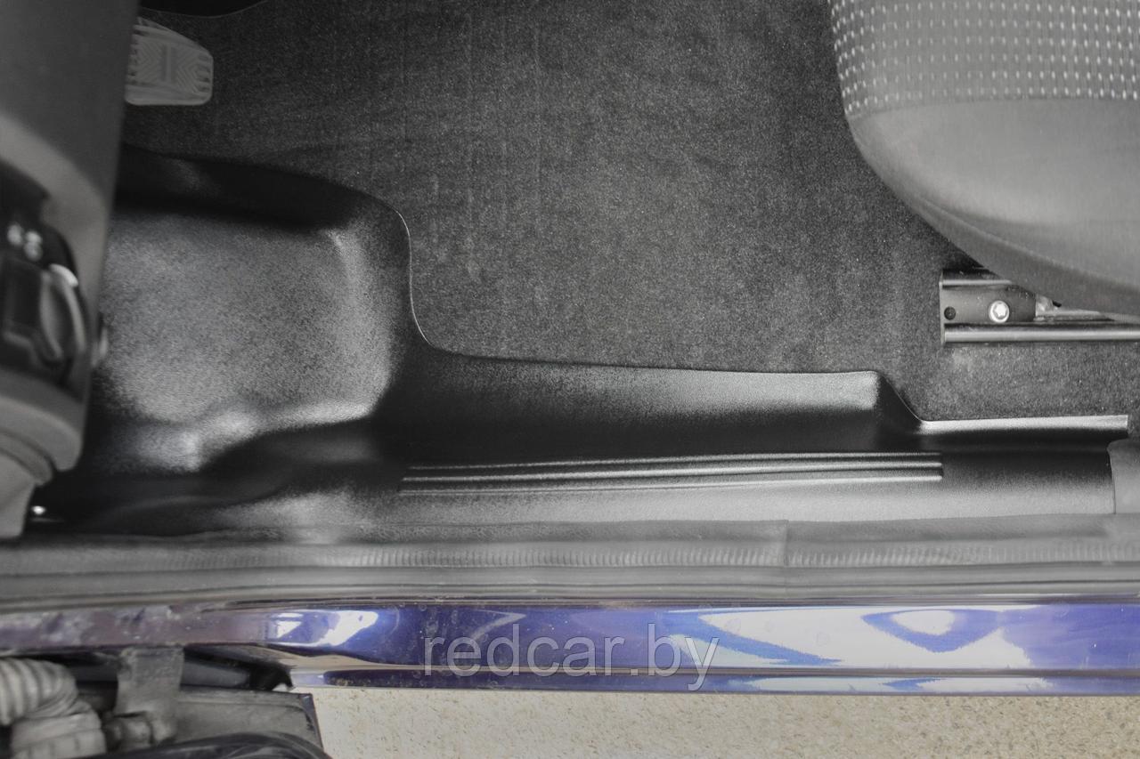 Накладки на ковролин передние (ABS) LADA Granta с 2011 - фото 3 - id-p137949663