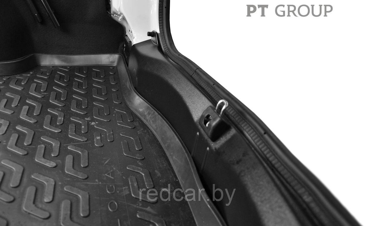 Накладка в проем багажника (черное тиснение) (ABS) PT GROUP (Россия) ОРИГИНАЛ для Renault LOGAN с 2014 - фото 3 - id-p137949688