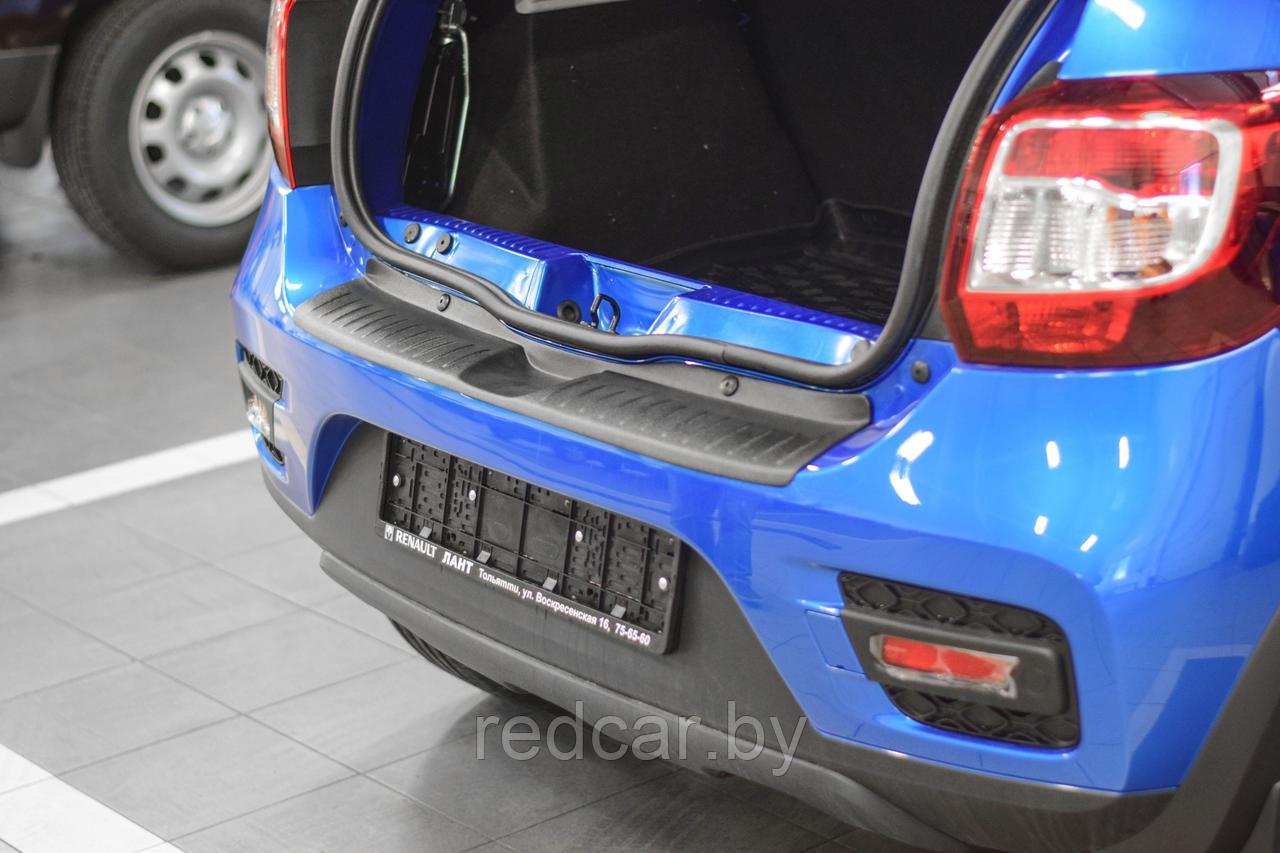 Накладка на задний бампер (черное тиснение) (ABS) PT GROUP (Россия) Renault SANDERO/ SANDERO Stepway c 2014 - фото 2 - id-p137949716