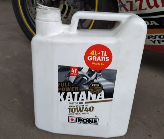 Моторное масло Ipone Full Power Katana 10W40 4+1L