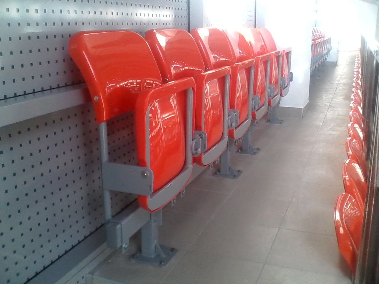 Кресло складывающееся пластиковое для спортивных сооружений «Форвард 03 - фото 4 - id-p6701346