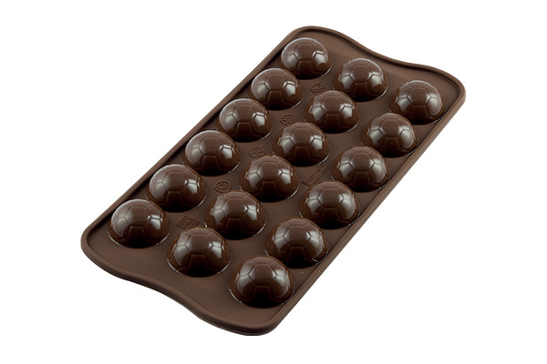 Форма для шоколадных конфет "Футбольный мяч", 15 ячеек (Ø27 h13,5 мм) - фото 1 - id-p138443216
