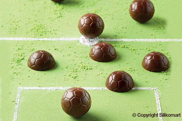 Форма для шоколадных конфет "Футбольный мяч", 15 ячеек (Ø27 h13,5 мм) - фото 2 - id-p138443216