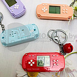 Брелок - тетрис Mini Game Player (с кольцом, карабином и колокольчиком) Нежно-розовый с белыми кнопками, фото 8