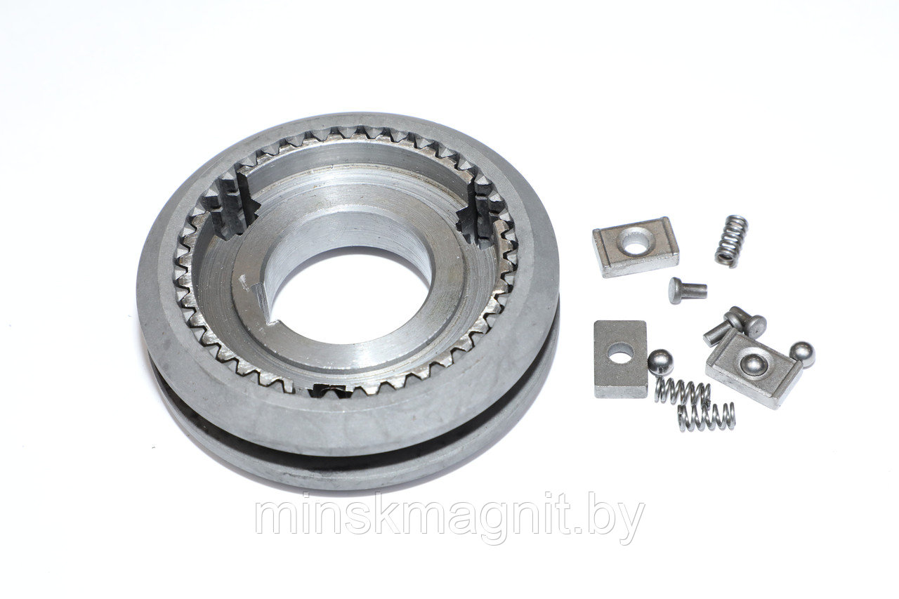 Муфта кпп уаз. Муфта кпп уаз (1-2 пер. Муфта 5 передачи уаз 5 ступенчатая. 469-1701116 муфта синхронизатора 3 и 4 передачи. Кпп уаз 469 синхронизаторы.