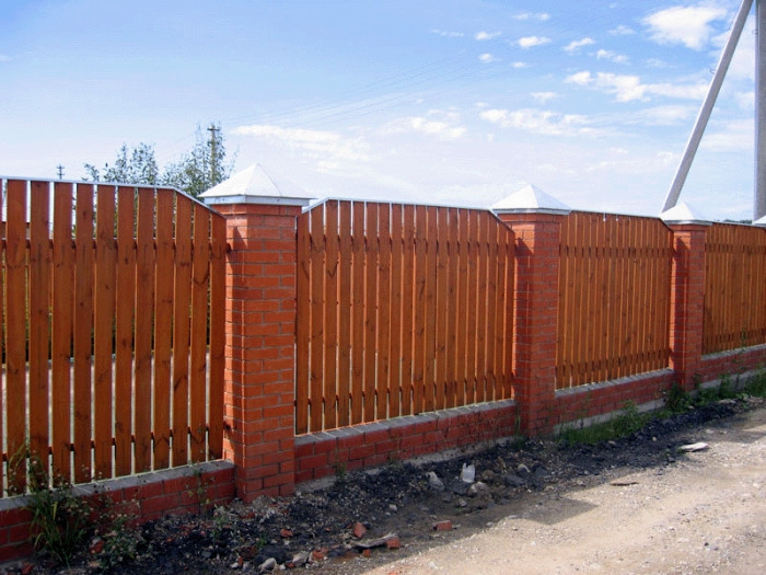Забор деревянный из штакетника - фото 1 - id-p10802952