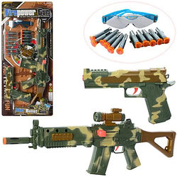 Игровой набор военного с оружием на пулях с присосками 558-73