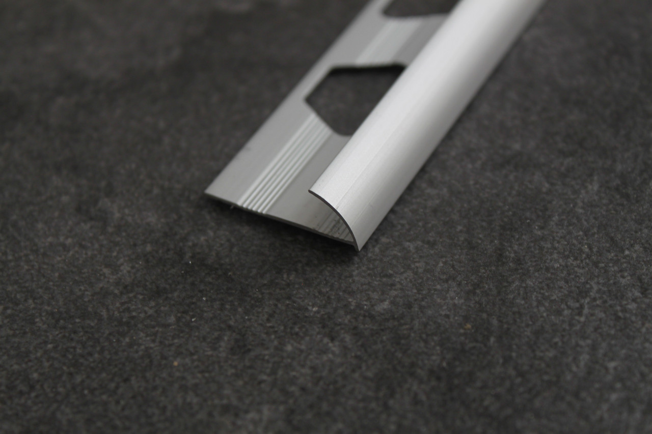 Полукруглый угол для плитки 6мм, анод. серебро 270 см - фото 2 - id-p107001753