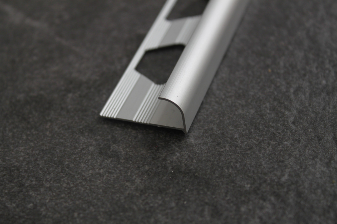 Полукруглый угол для плитки 10мм, анод. серебро 270 см - фото 2 - id-p101603880
