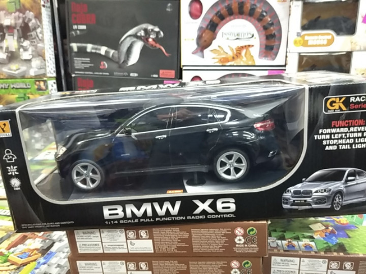 Радиоуправляемая аккум.модель машины BMW X6  35 см