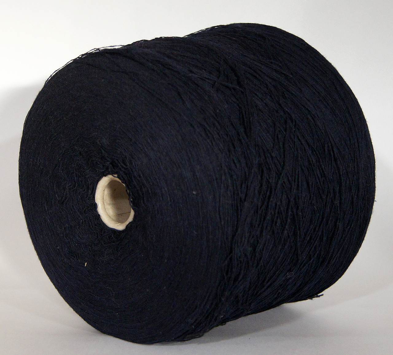 Пряжа: 80% шерсть ягненка 20% ПА, Art: Eyre (Lambswool), Lanerossi, темно-синий, 1/15 (1500 м/100 гр.)
