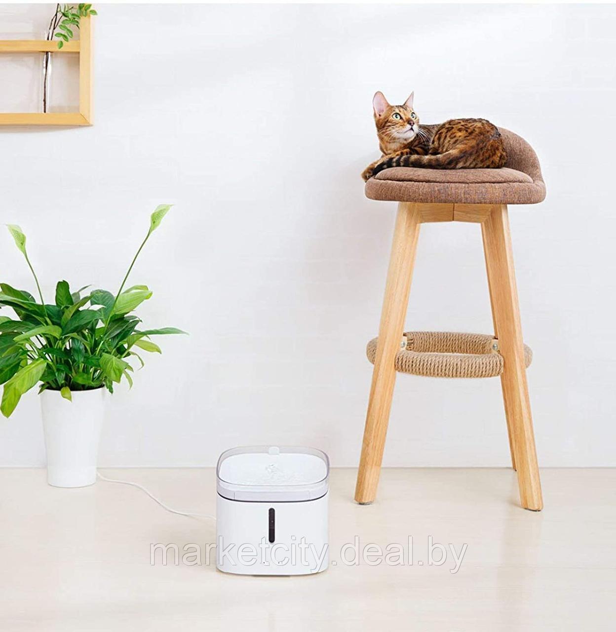 Xiaomi pet fountain. Дозатор воды для животных Xiaomi Kitten&Puppy Water Dispenser. Автопоилка для кошек Xiaomi. Автопоилка для животных Xiaomi Smart Water Dispenser White. Поилка Xiaomi Kitten Puppy.