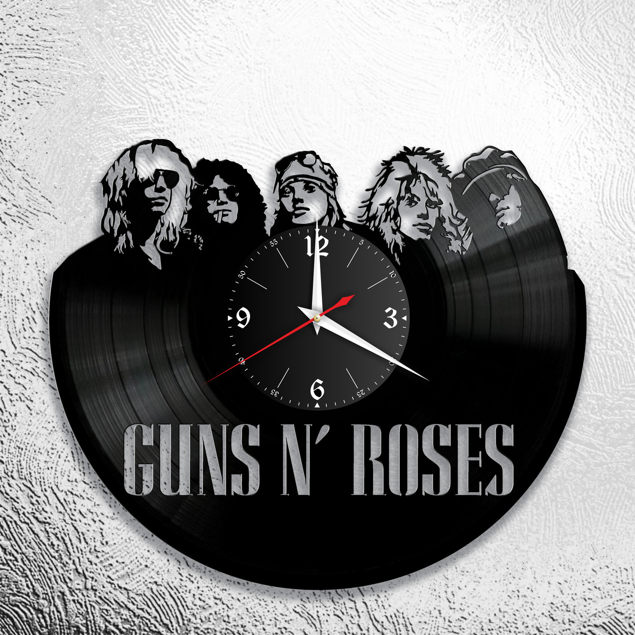 Часы из виниловой пластинки "Guns and Roses" версия 1