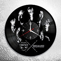 Оригинальные часы из виниловых пластинок "BTS" версия 1