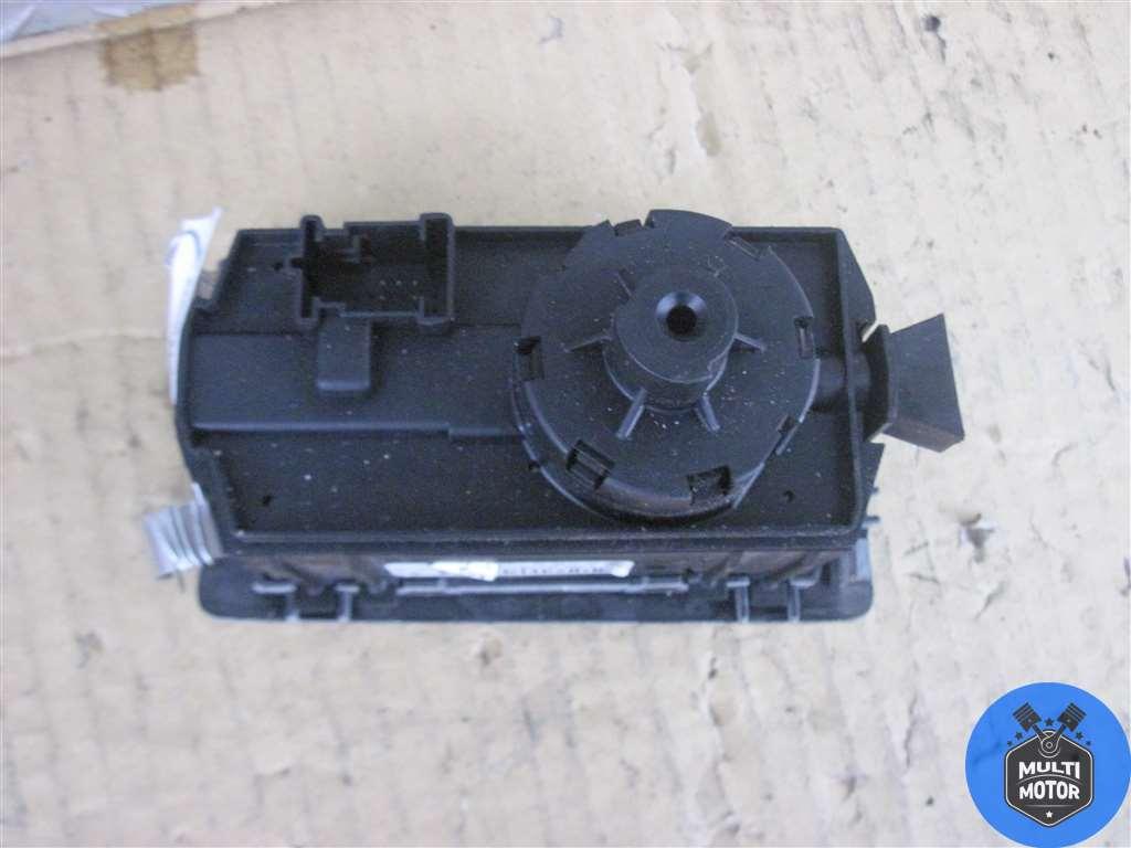 Блок управления светом MERCEDES ML W164 (2005-2011) 3.2 CDi V6 224 2009 г. - фото 2 - id-p140350661