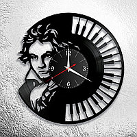 Оригинальные часы из виниловых пластинок "Бетховен" версия 1