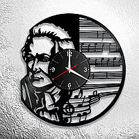 Часы из виниловой пластинки "Моцарт" версия 1