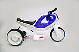 Детский электромобиль, мотоцикл RiverToys HC-1388 (белый), фото 3