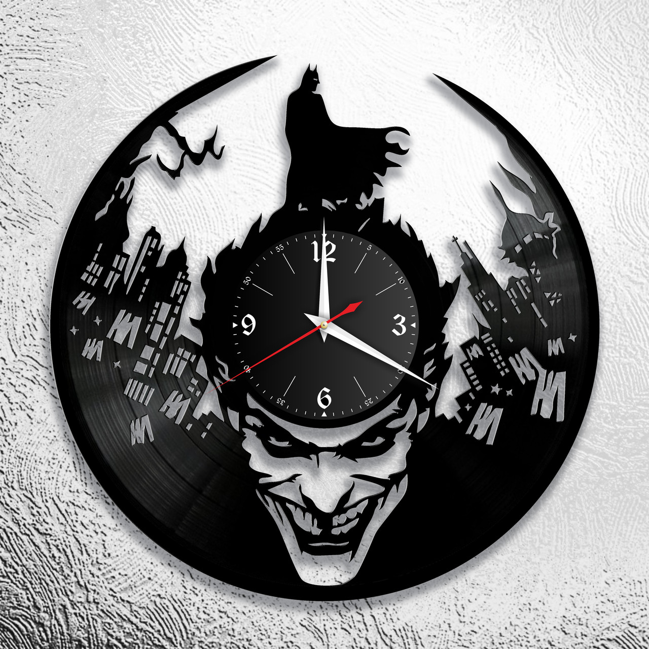 Часы из виниловой пластинки "Джокер" версия 1