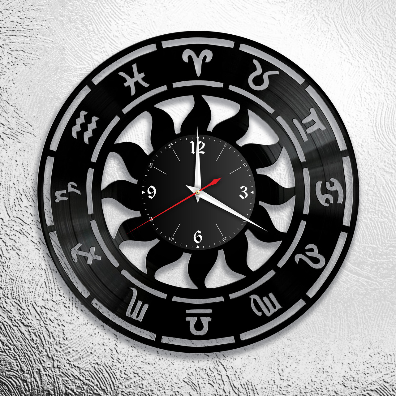 Часы из виниловой пластинки  "Зодиак"  версия 1