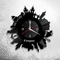 Часы из виниловой пластинки  "Прага" версия 1