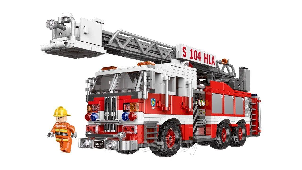 Конструктор XingBao "Пожарная машина с лестницей" 711 деталей (арт. XB-03031) - фото 3 - id-p140426634