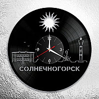 Оригинальные часы из виниловых пластинок  "Солнечногорск" версия 1