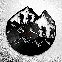 Оригинальные часы из виниловых пластинок  "Альпинизм" версия 2