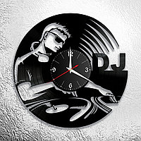 Часы из виниловой пластинки "ДиДжей" версия 3