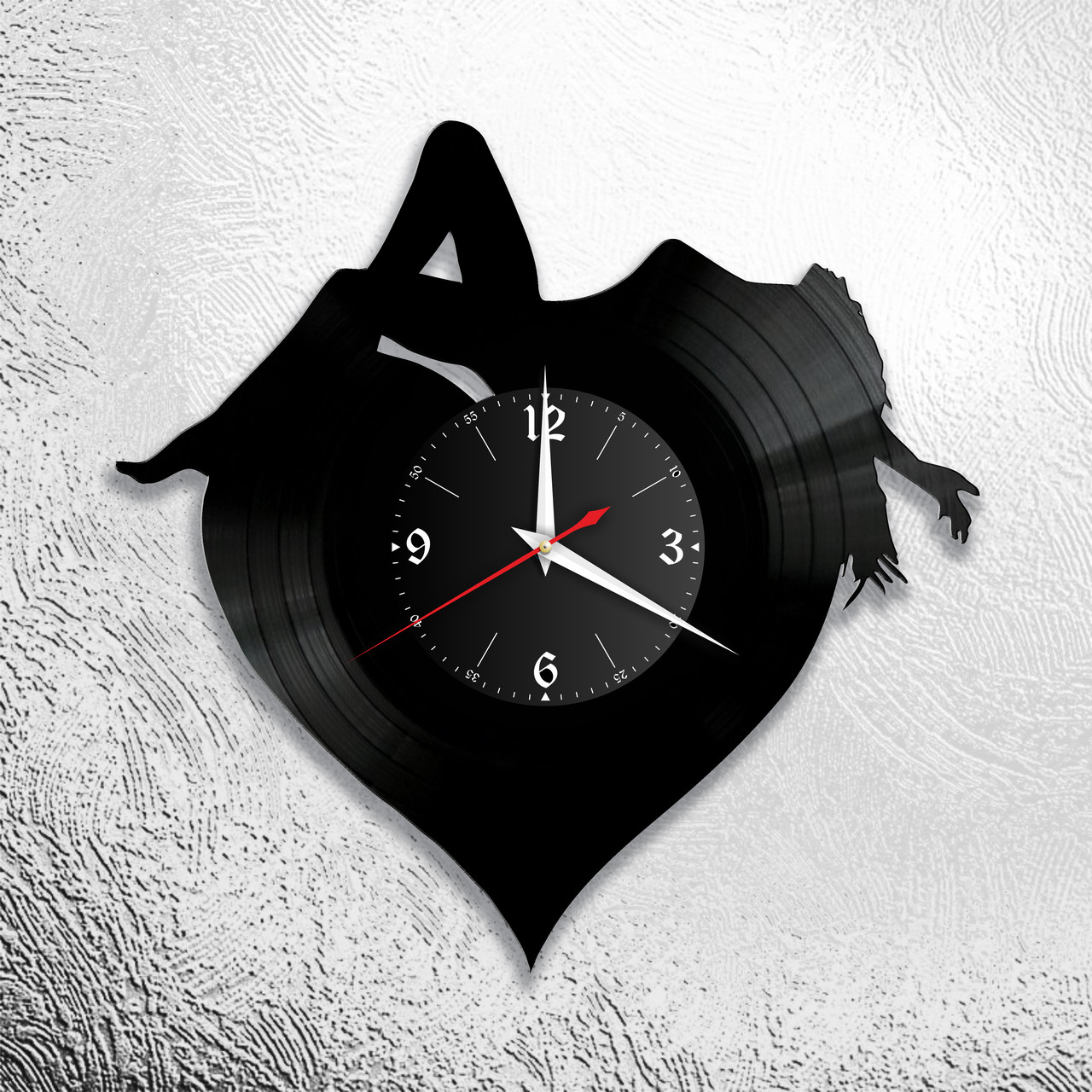 Часы из виниловой пластинки "Девушка на сердце" версия 1, фото 1
