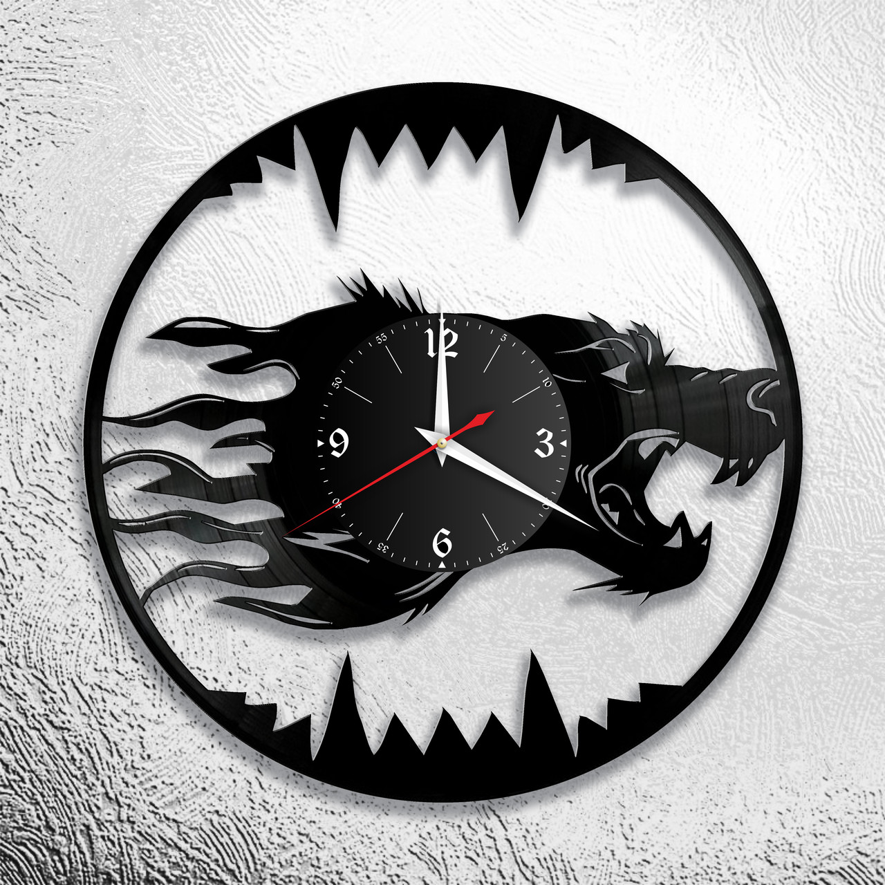 Часы из виниловой пластинки "Волк" версия 2, фото 1