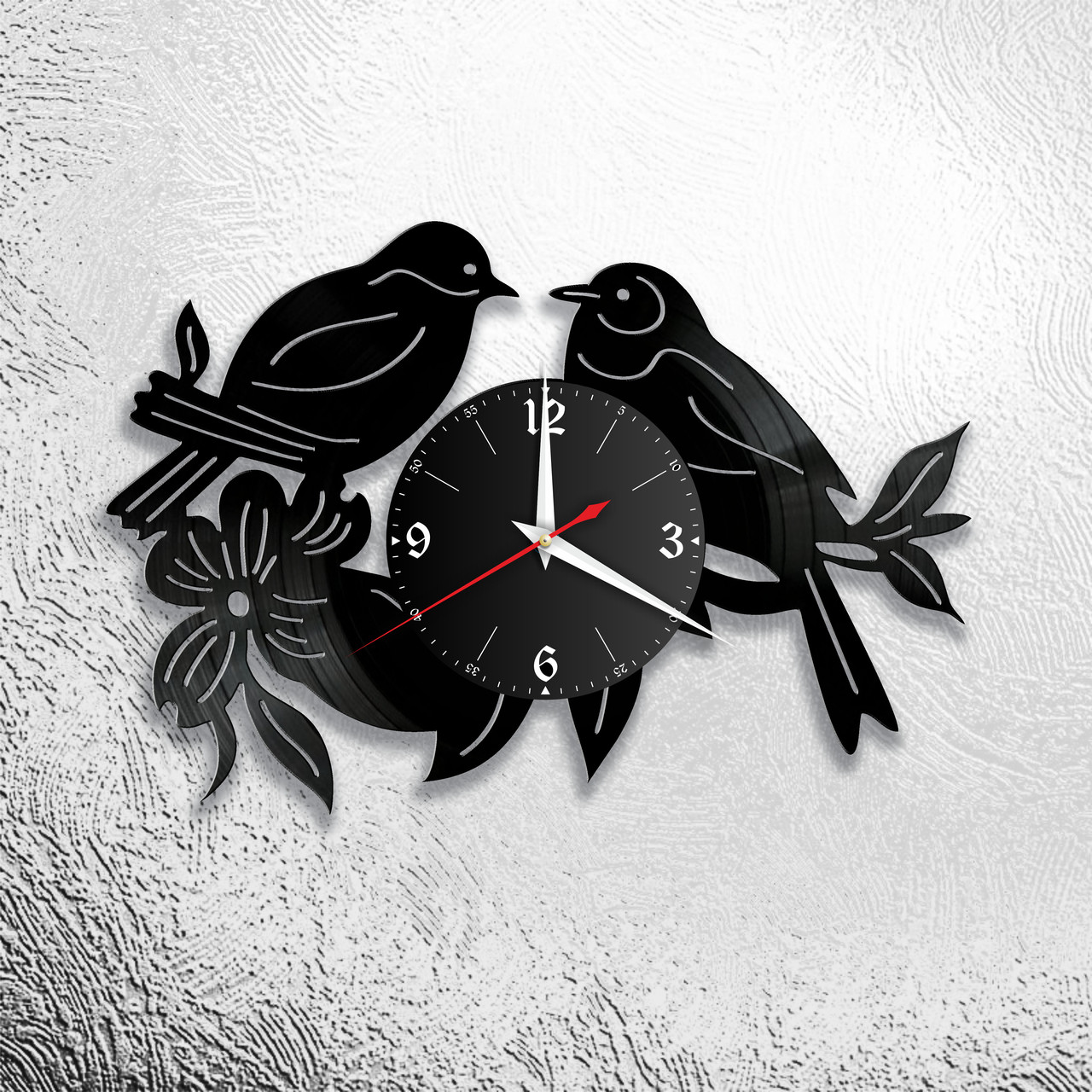 Часы из виниловой пластинки "Птицы" версия 1