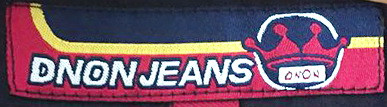 "фишка" недорогого деним-бренда Dnon Jeans - одежда с обязательной темой драконов