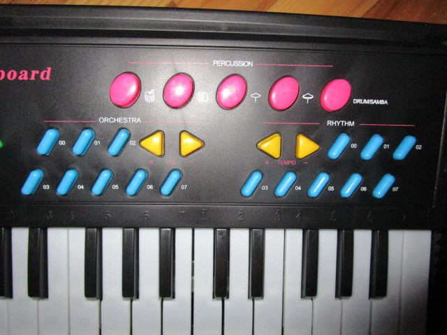 Детский электронный синтезатор 64 см пианино с микрофоном арт.3738S 37 KEy Electronic Keyboard - фото 3 - id-p11047784