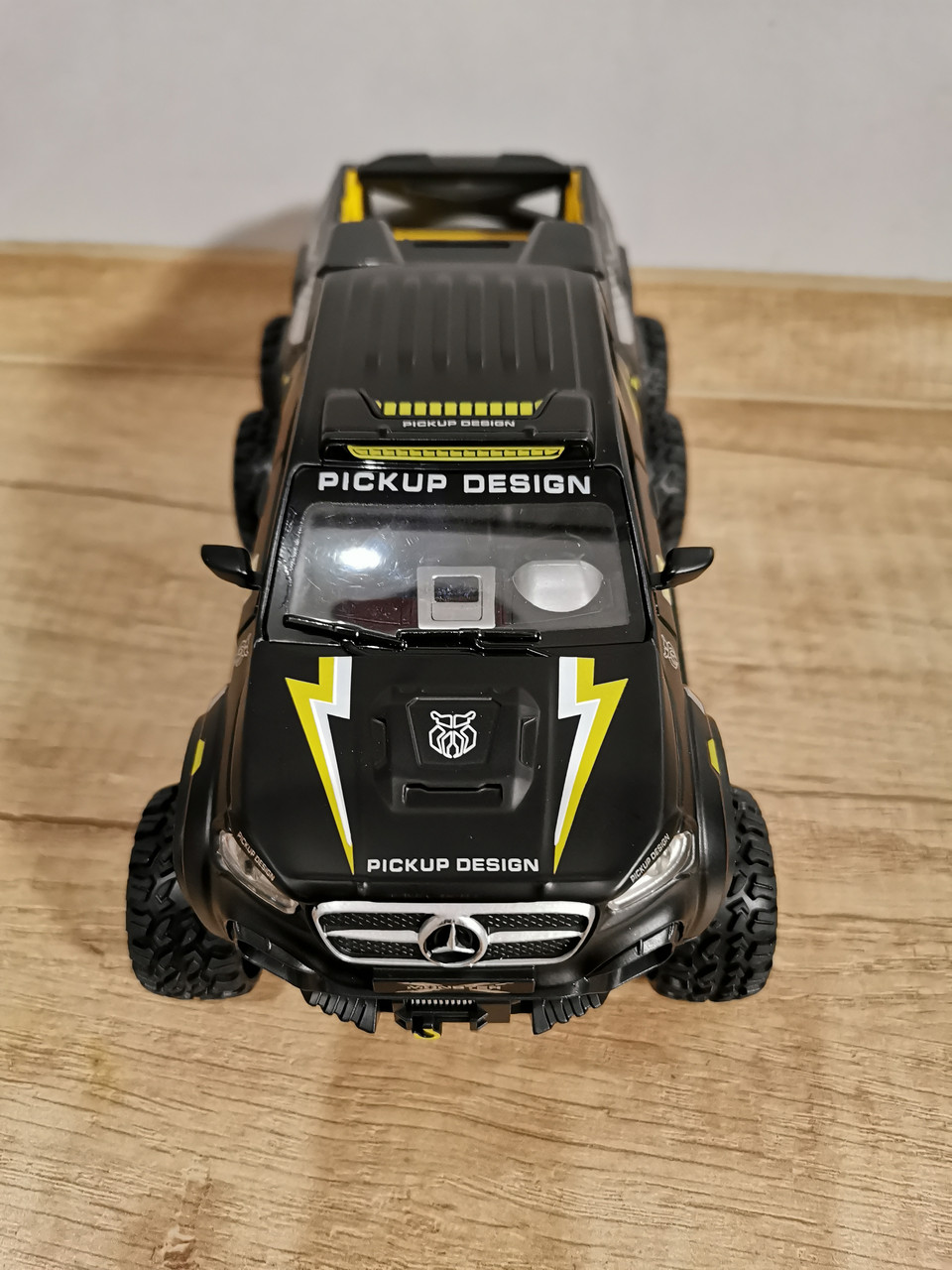 Коллекционная машинка Mercedes Benz X-class Monster Pickup Design Мерседес 1: 32 свет, звук - фото 8 - id-p138293035