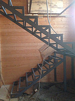 Лестницы металлические под зашивку модель 20