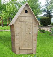 Туалет деревянный для дачи из дерева